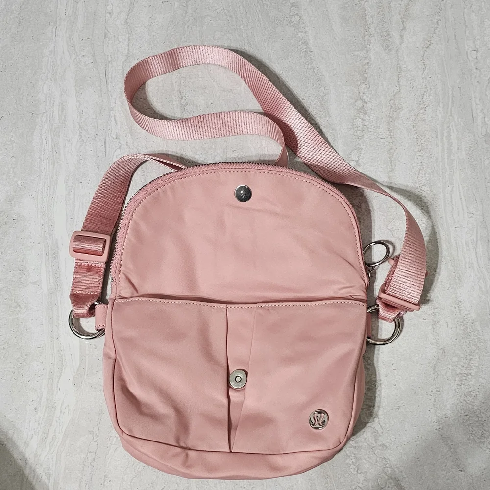 SOLD ON ANOTHER SITE- Lululemon All Night Festival Bag Micro Pink Puff NWOT - Picture 4 of 11